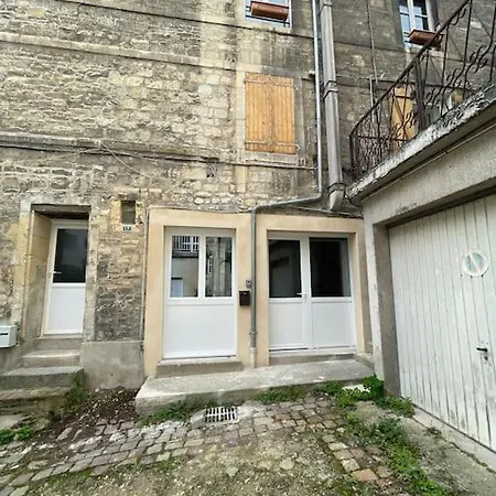 Caen Le Port : Superbe Appartement Refait A Neuf Exterior photo