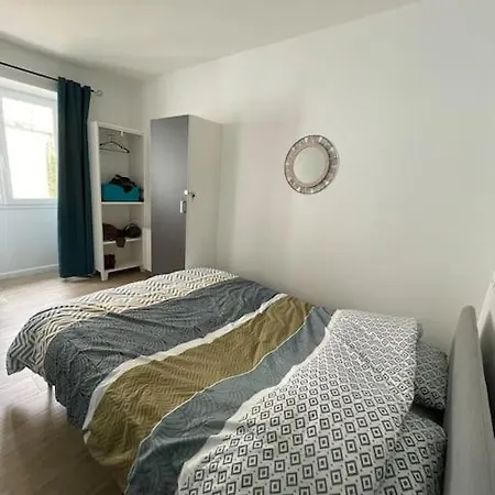 Caen Le Port : Superbe Appartement Refait A Neuf Exterior photo